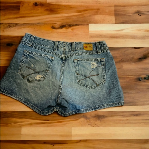 Retro BKE Shorts 30 waist - Picture 2 of 2
